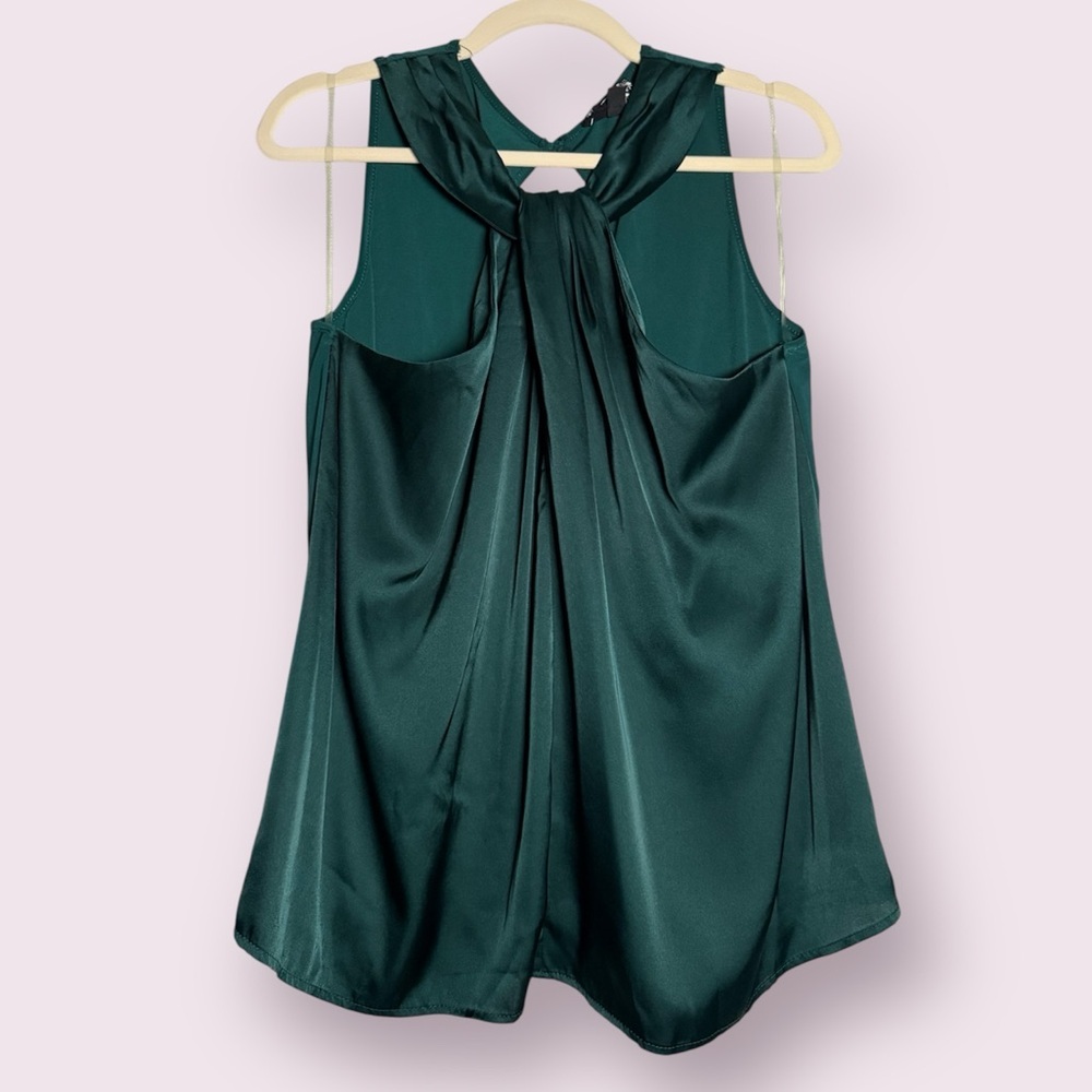 Naïf from Anthropolgie Green Satin Draped Sleeveless Blouse Size Large